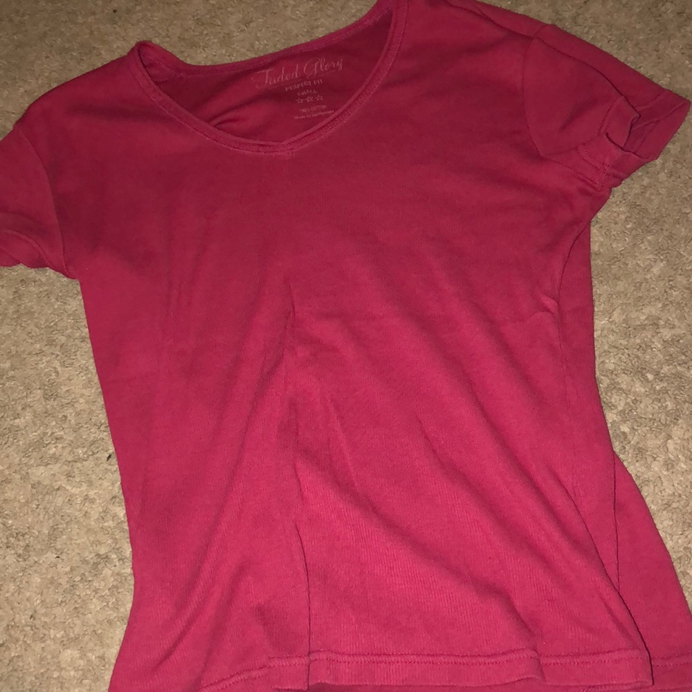 basic cropped v neck